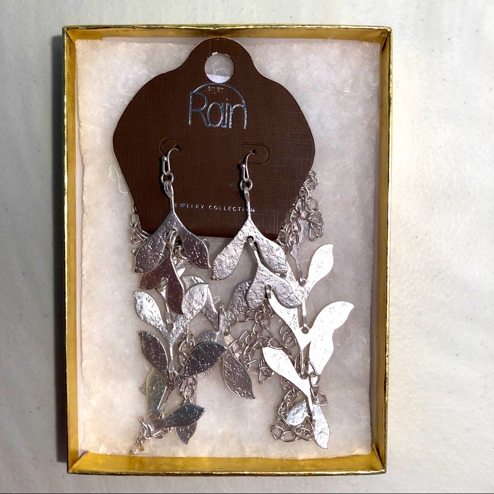 Necklace and Earring Set